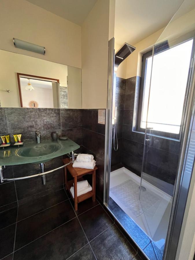 Le Vinois Hotel Caillac Екстериор снимка
